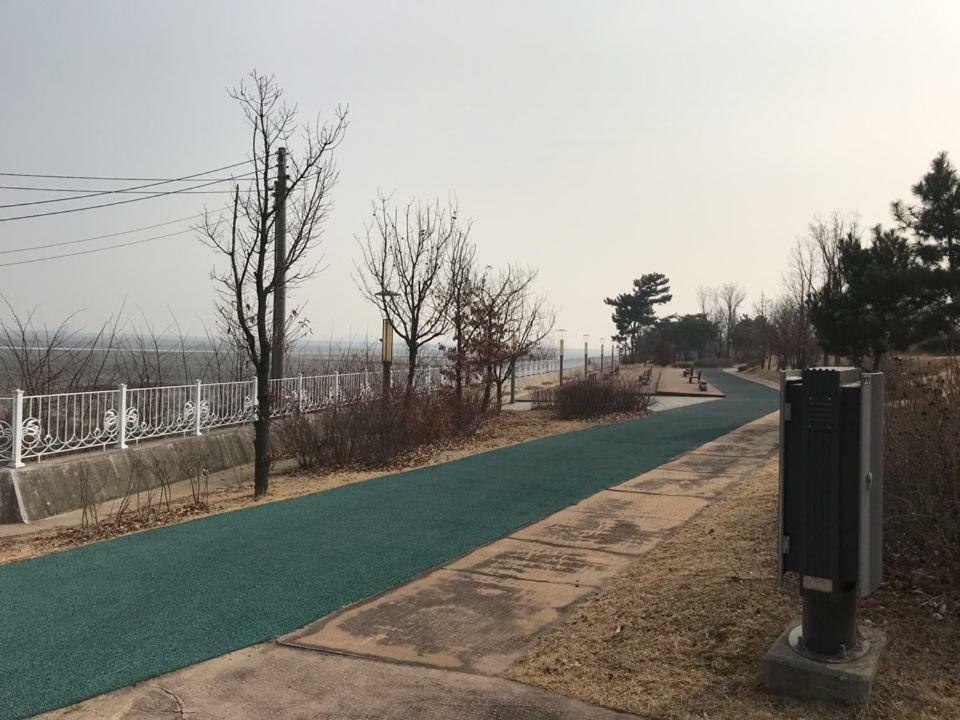 Hotel Sm Incheon Airport Екстериор снимка