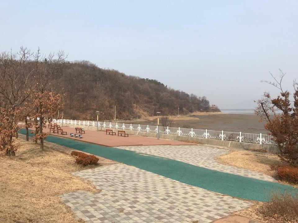 Hotel Sm Incheon Airport Екстериор снимка